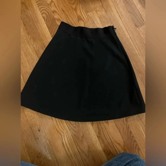 kate spade Dresses & Skirts - Kate Spade Black Twirl Skater Skirt Size 2 Excellent Condition